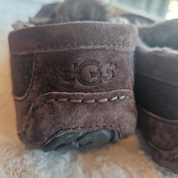 Men’s UGG Ascot Slippers - Size 10, Dusted Cocoa - Picture 9 of 9